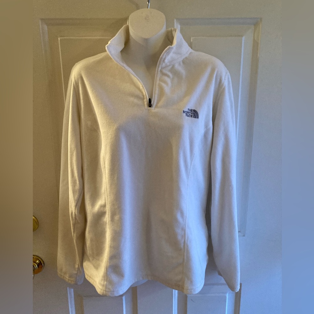 The North Face women’s XL slim fit TKA 100 fleece in off white cream